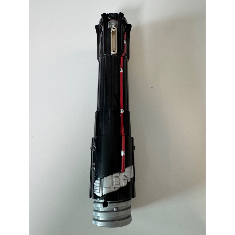 Star Wars‎ Galaxy's Edge Kylo Ren Legacy Lightsaber Hilt Disney